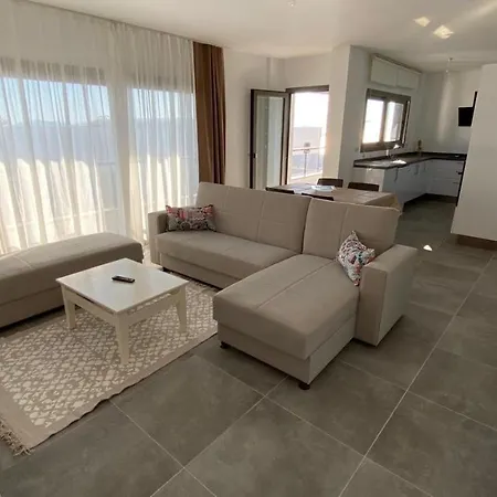 3br Comfortable House With Garden In * Αλικαρνασσός