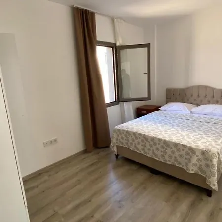3br Comfortable House With Garden In Διαμέρισμα *